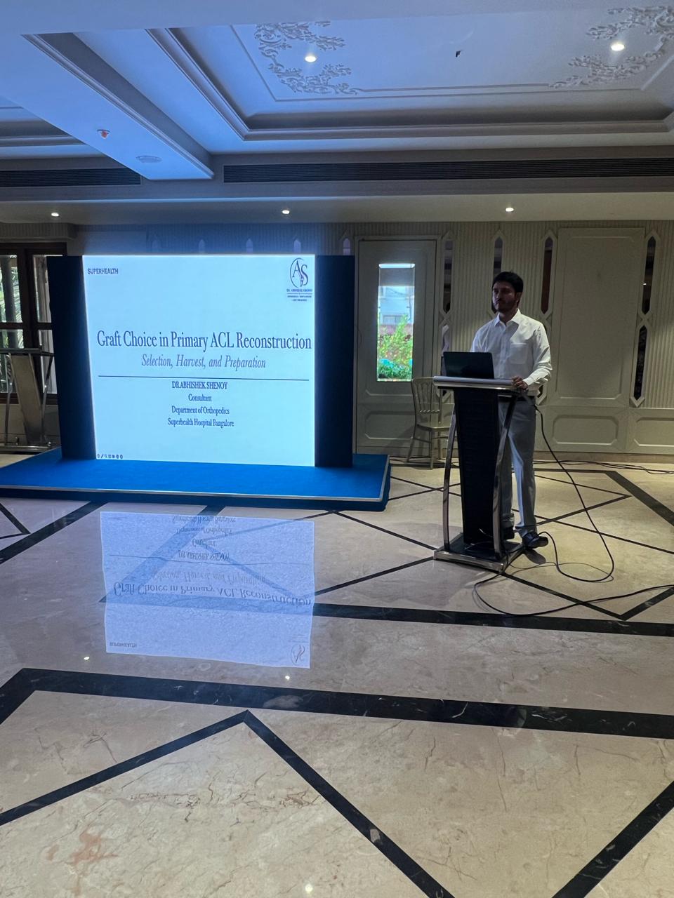 Dr. Shenoy at a Zimmer Biomet Institute training and education programme